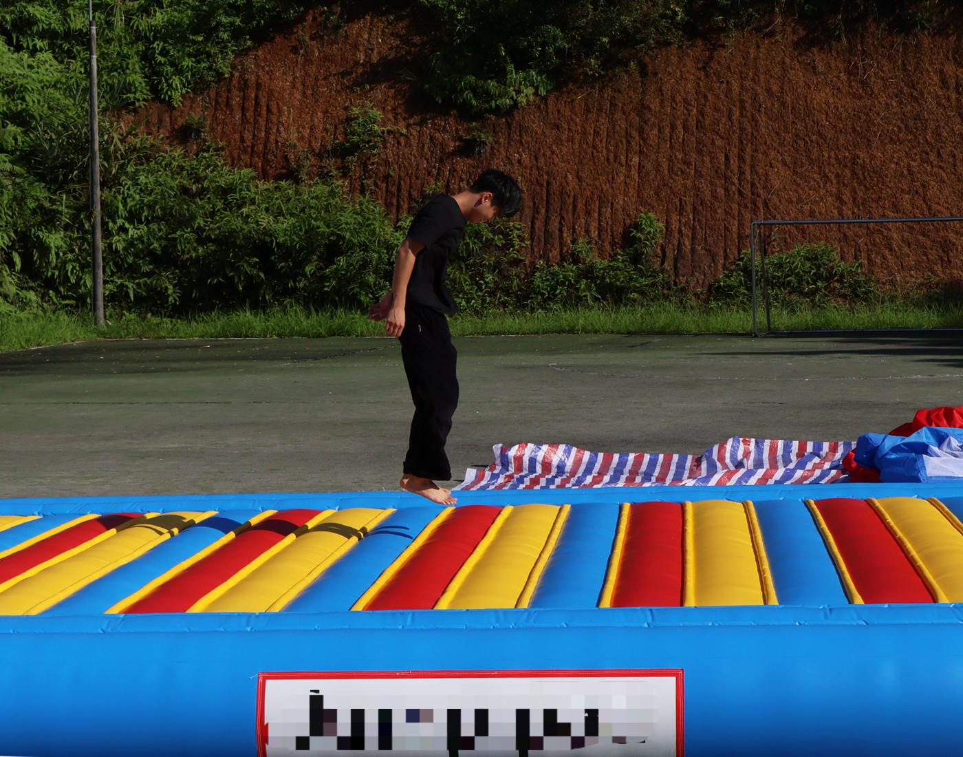 Coussin de rebond gonflable po - Kids Outdoor Gym avis et prix